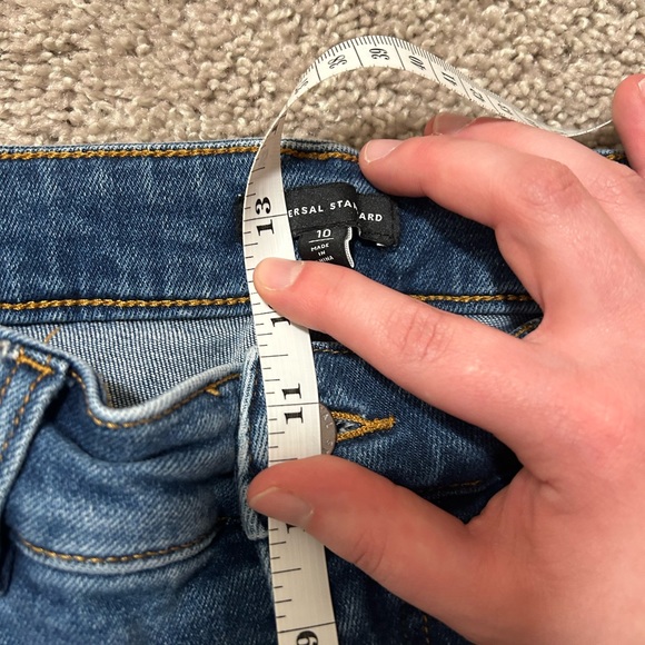 Women’s Universal Standard Dark Wash High Rise Straight Leg jeans. Size 10 - Picture 2 of 9